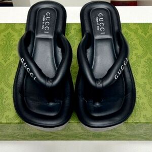 Gucci Black Sandals Sliders Size 38-39 NEW in BOX